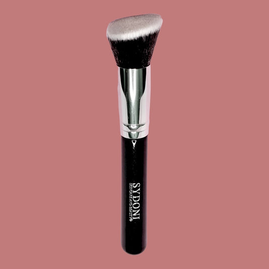 MOST LOVED! ANGELED FOUNDATION BRUSH (SYNTHETIC HAIR)