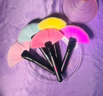 Powder Fan Brush
